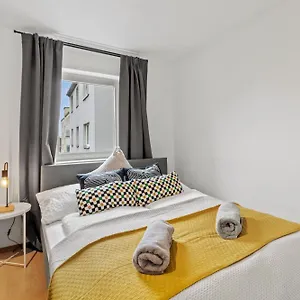 https://king-bed-homenetflix_next-to-hauptbahnhof.vienna-besthotels.com